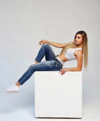 Александра, 23 года